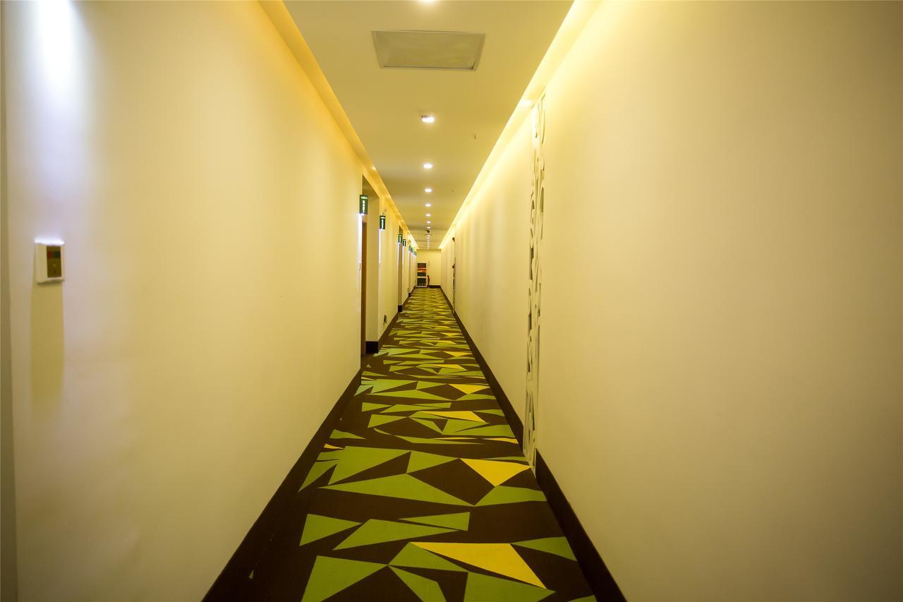 Vatica Shangdong Heze Mudan Road Shangri-La Square Hotel Eksteriør billede